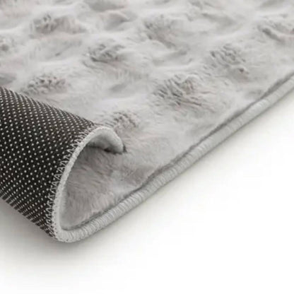 Pet Mat Luxury Faux Fur Non-Slip & Machine-Washable