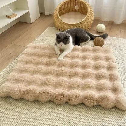 Pet Mat Luxury Faux Fur Non-Slip & Machine-Washable