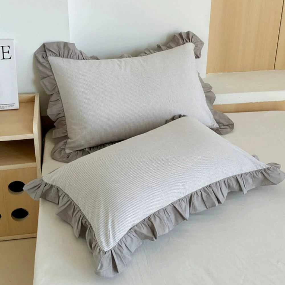 Pillowcase Striped Ruffled Lace Breathable Microfiber & Zipper Closure