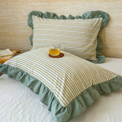 Pillowcase Striped Ruffled Lace Breathable Microfiber & Zipper Closure