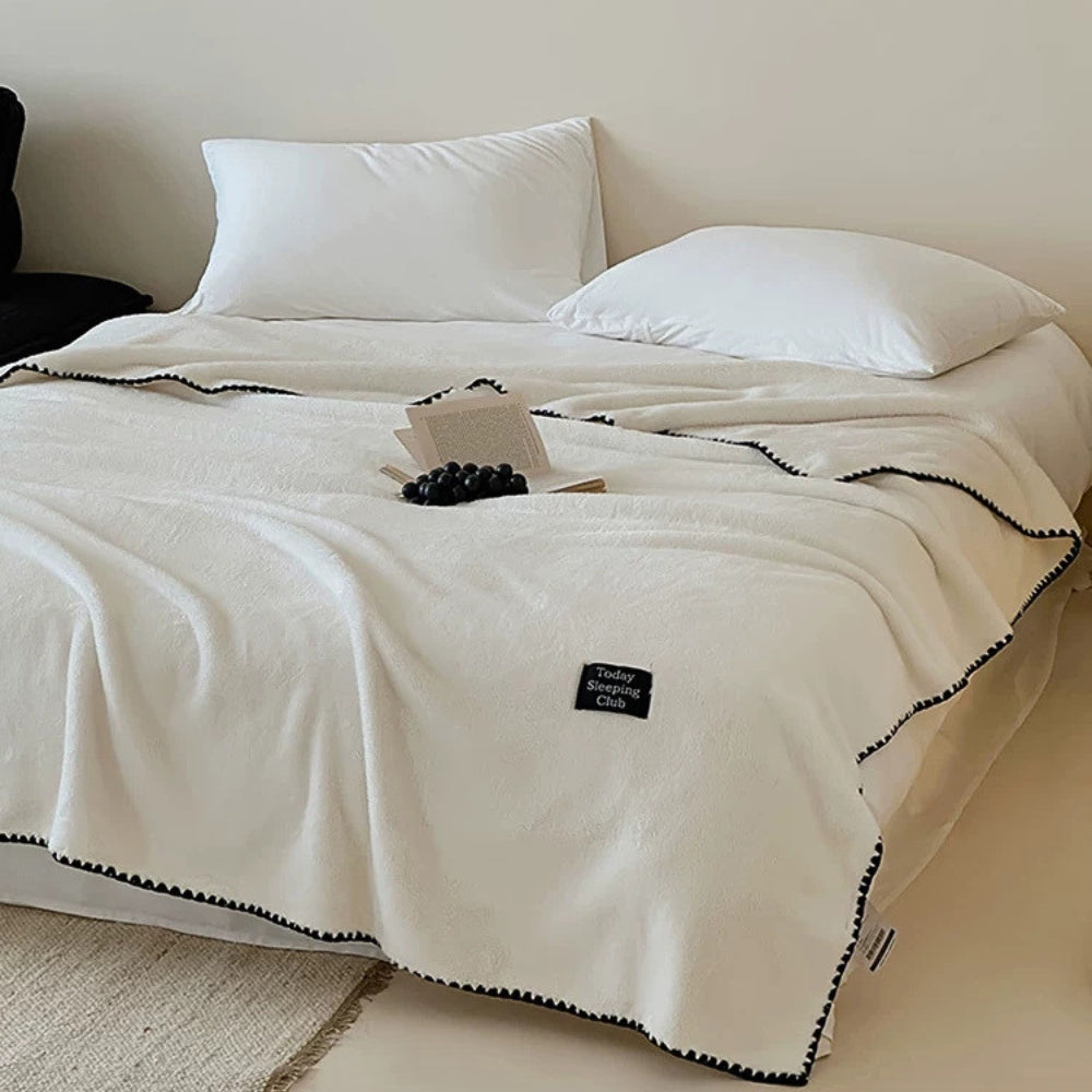 Plush Winter Blanket Bouclé Microfiber Insulating Lightweight Machine Washable