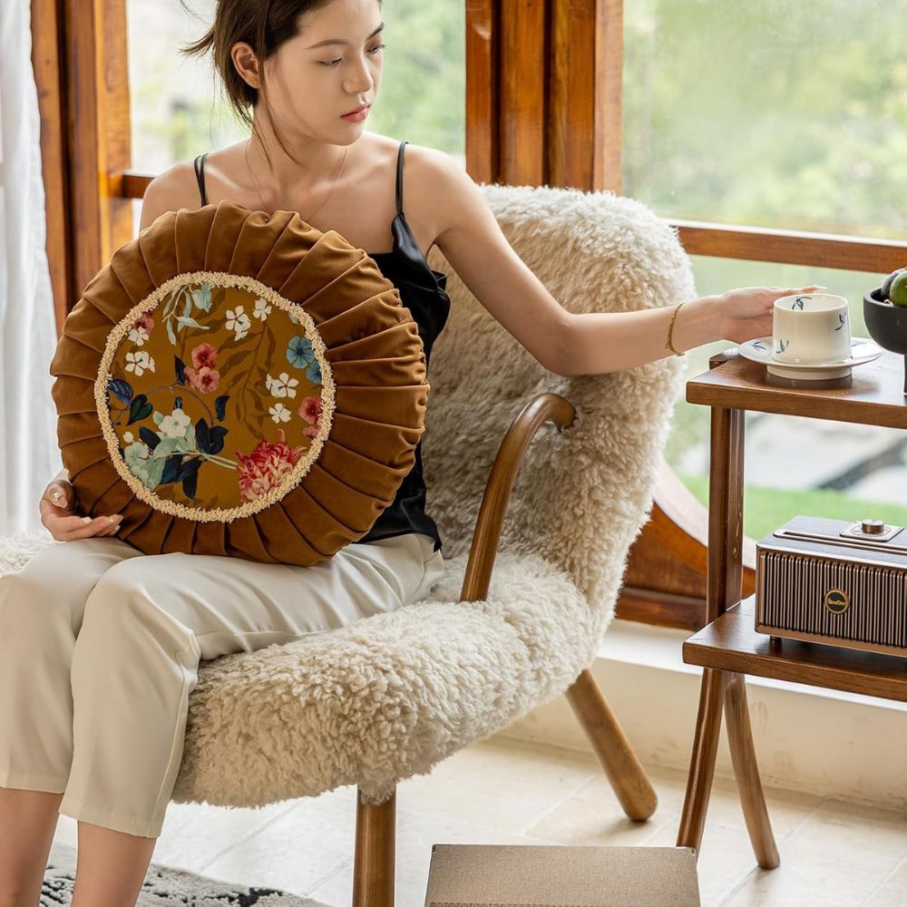 Round Cushion Retro Floral Microfiber Zip-Off Cover