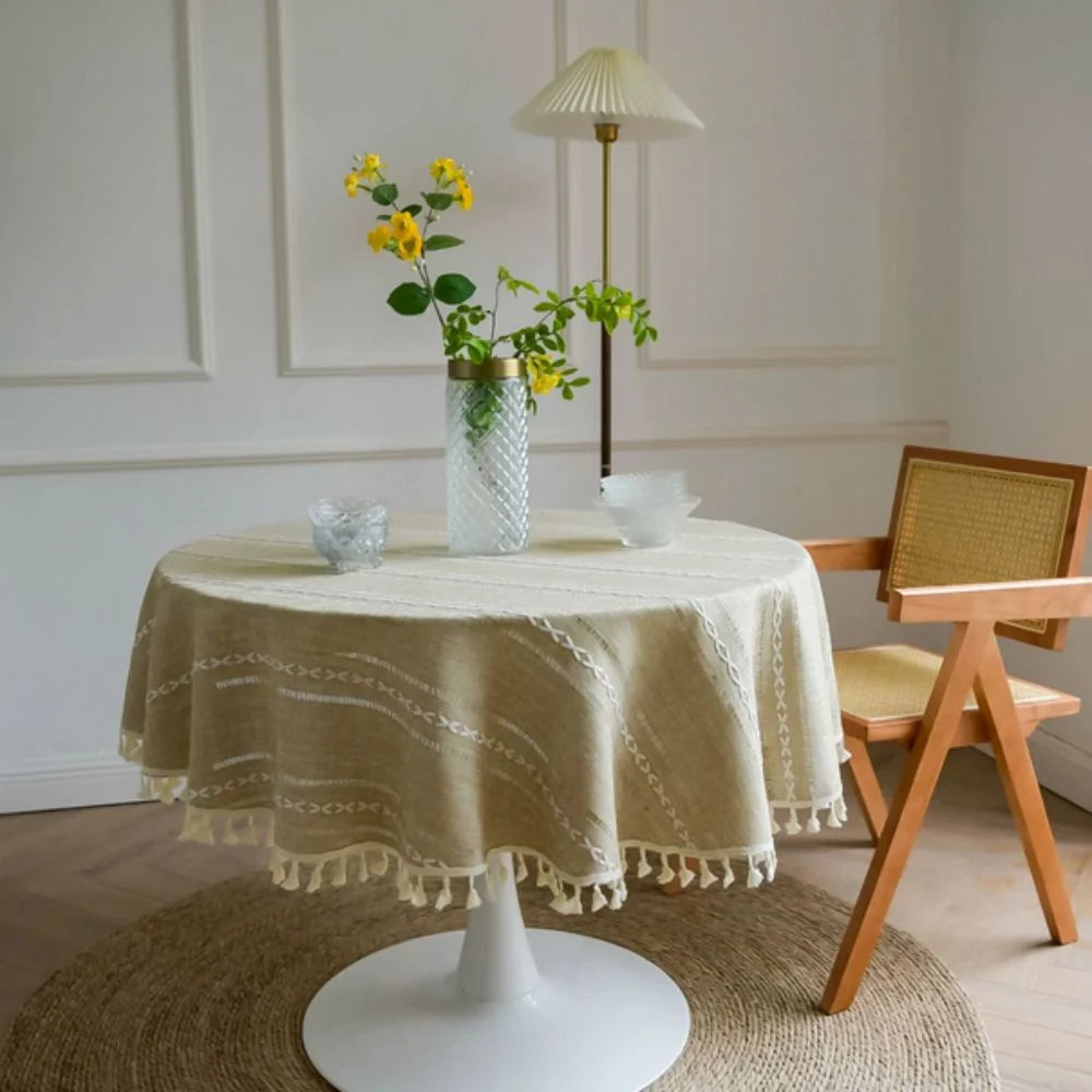 Round Tablecloth Leaf Embroidery Microfiber Machine Washable & Quick-Drying