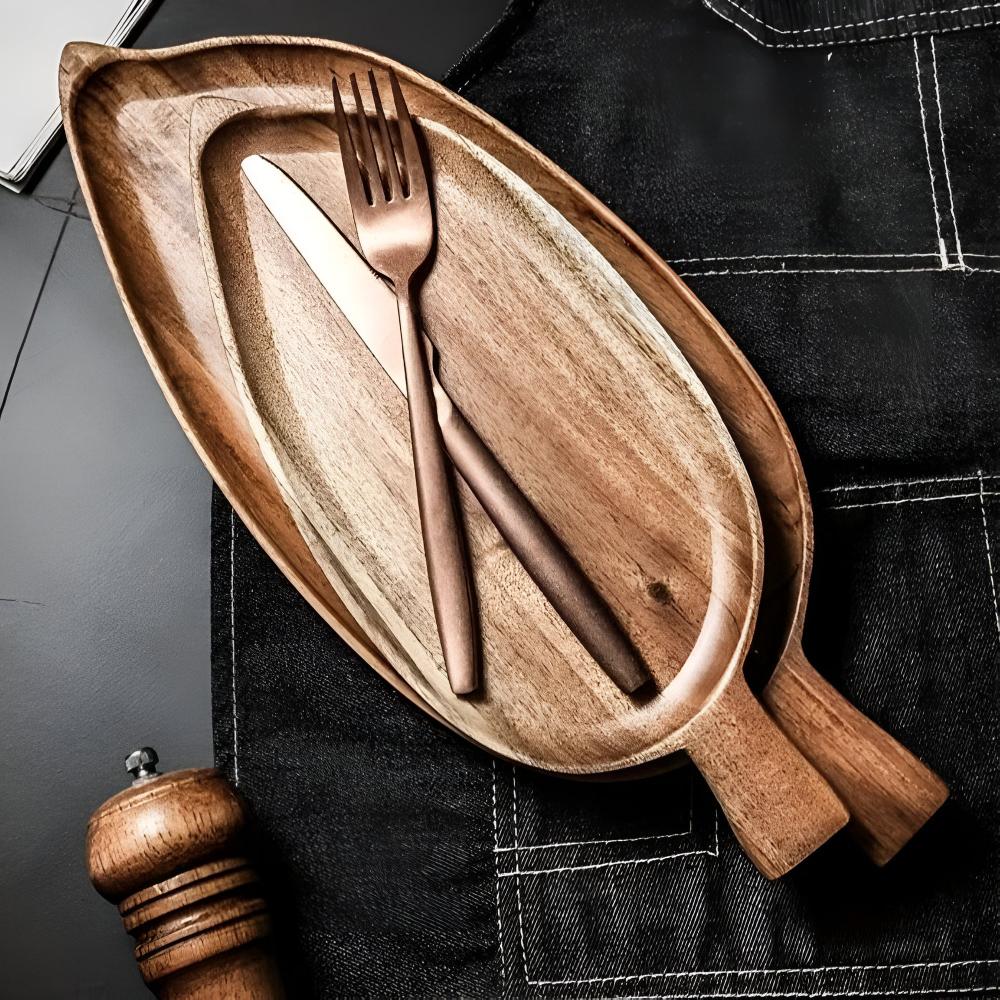 Serving Plate Leaf-Shaped Natural Wood