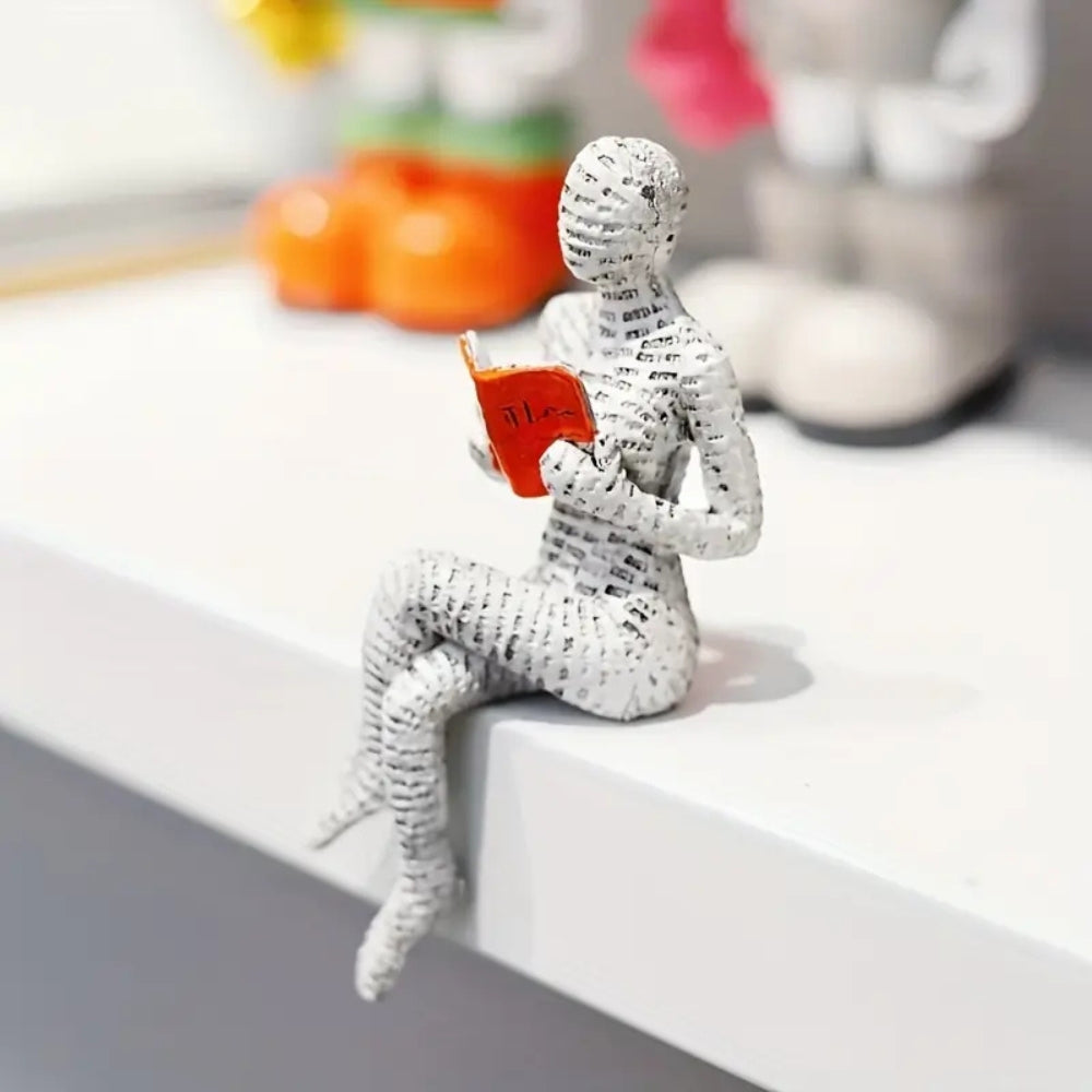 Shelf Decoration Resin Seated & Reflective Styles
