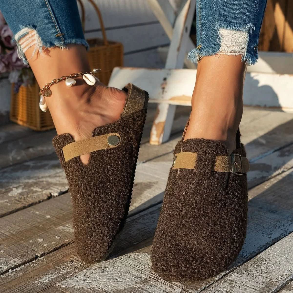 Slip-On Slippers Lambswool-Like Lining & Non-Slip Rubber Sole
