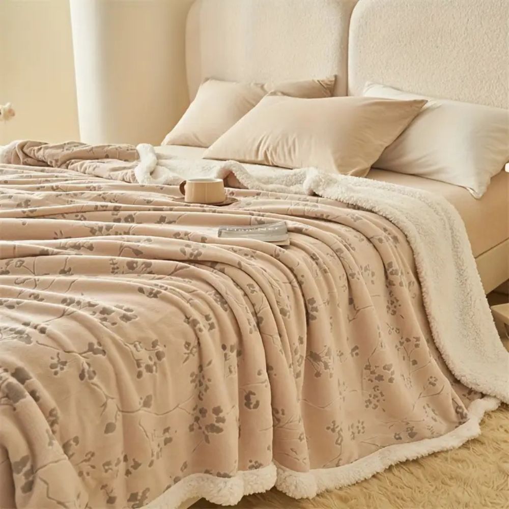 Throw Blanket Double-Layer Microfiber Floral Print