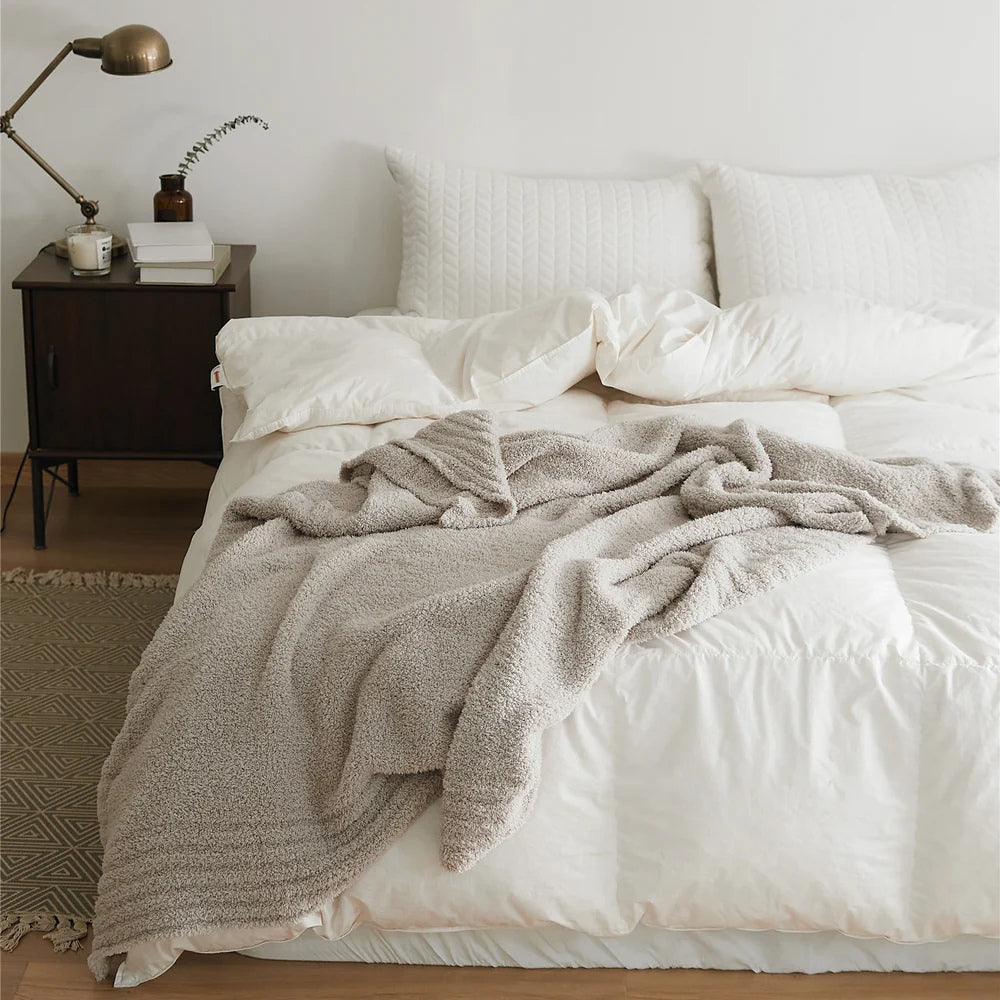 Throw Blanket Half-Velvet Microfiber Pilling-Resistant