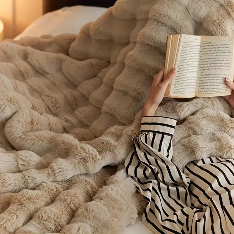 Throw Blanket Ultra-Soft Faux Fur Double-Lined