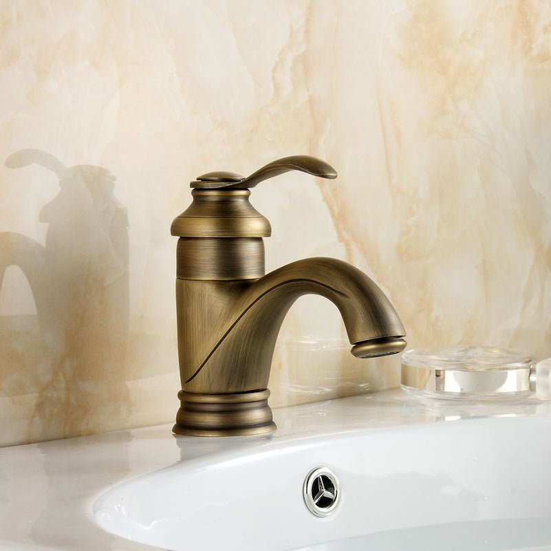 Elegant Water-Saving Bathroom Faucet in Vintage Brass Finish
