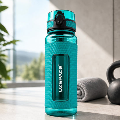 Sustainable Hydration Bottle - Versatile Leak-Resistant Design