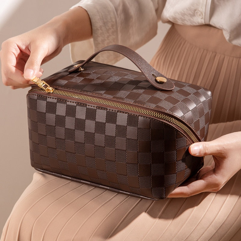 Stylish Travel Beauty Case for Effortless Organization