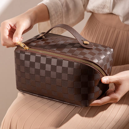 Stylish Travel Beauty Case for Effortless Organization