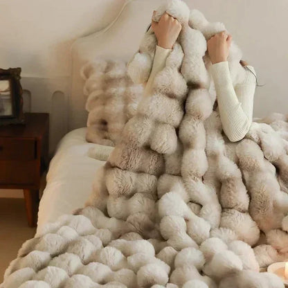 Cozy Voyager Travel Blanket for Ultimate Comfort