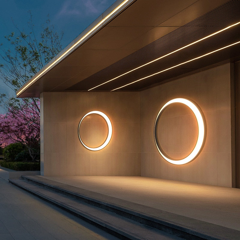 Elegant Circular Outdoor Wall Fixture with Halo Glow