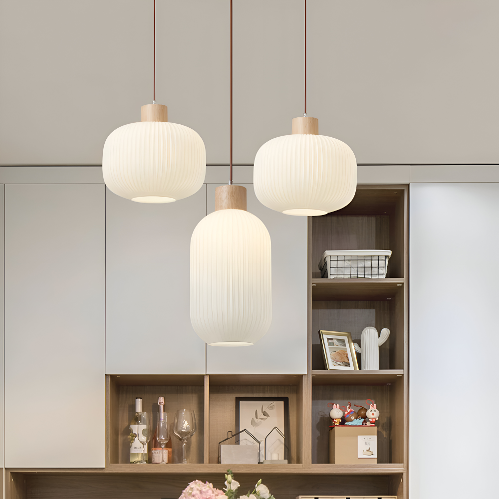Chic Pendant Light with Textured Glass Shade – Perfect for Any Room