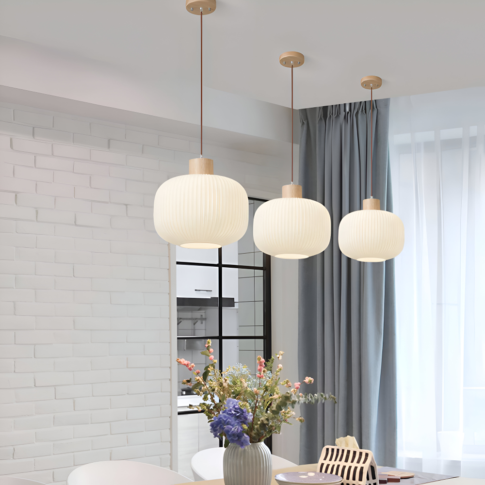 Chic Pendant Light with Textured Glass Shade – Perfect for Any Room
