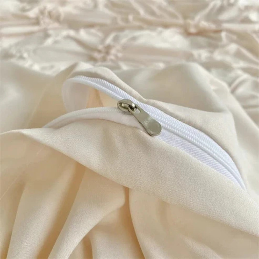 Plush Microfiber Bedding Ensemble for Ultimate Comfort