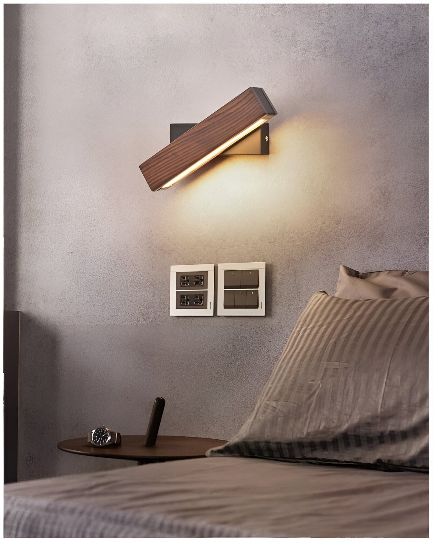 Sleek Rustic LED Wall Light for Modern Spaces