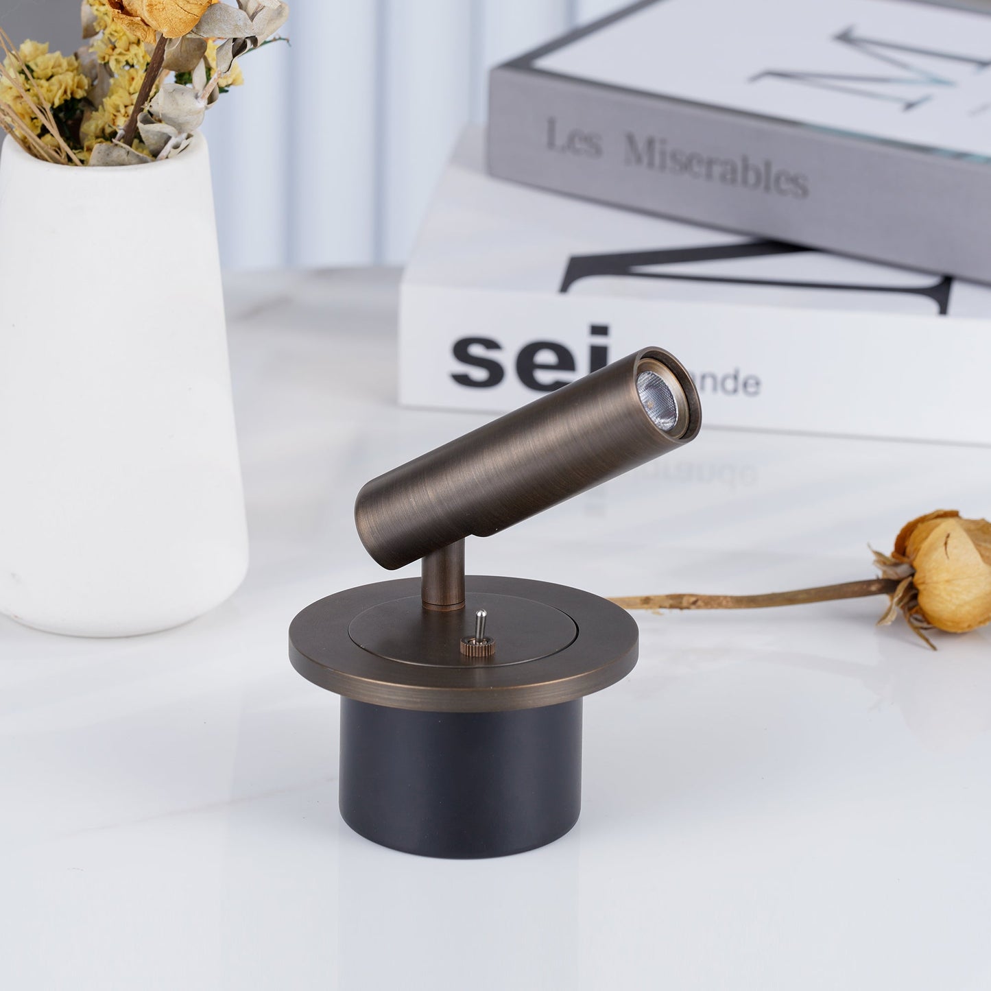 Versatile Adjustable Metal Wall Lamp for Reading & Ambiance