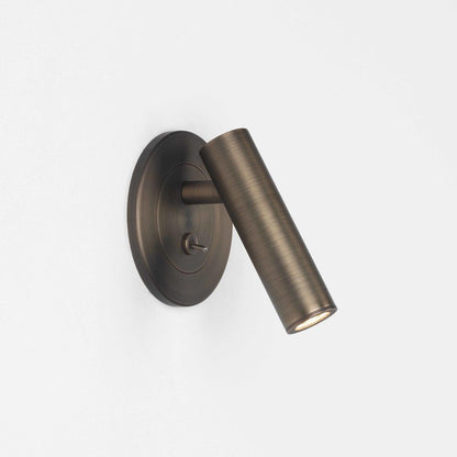 Versatile Adjustable Metal Wall Lamp for Reading & Ambiance