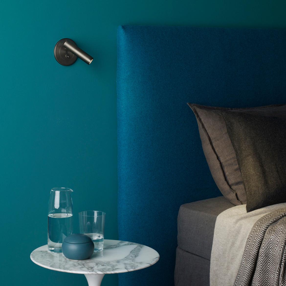 Versatile Adjustable Metal Wall Lamp for Reading & Ambiance