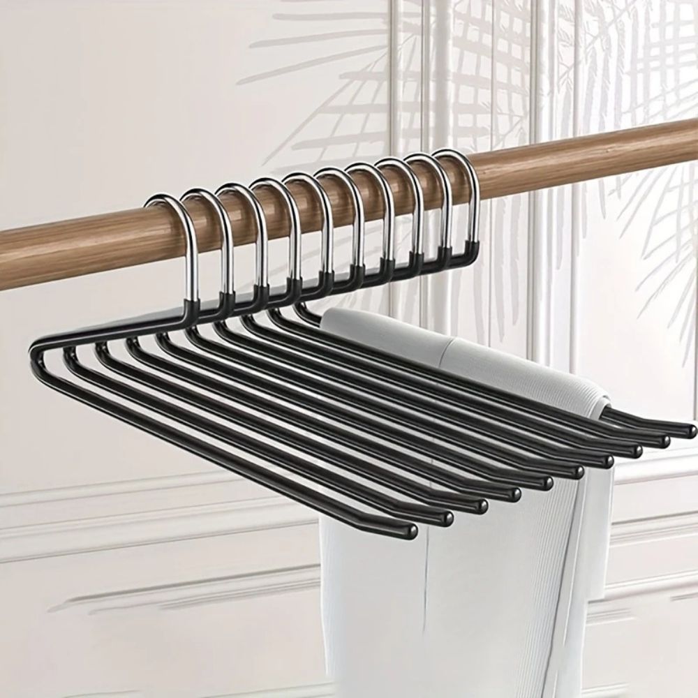 Maximize Closet Space with the Efficient Z-Style Hanger Set