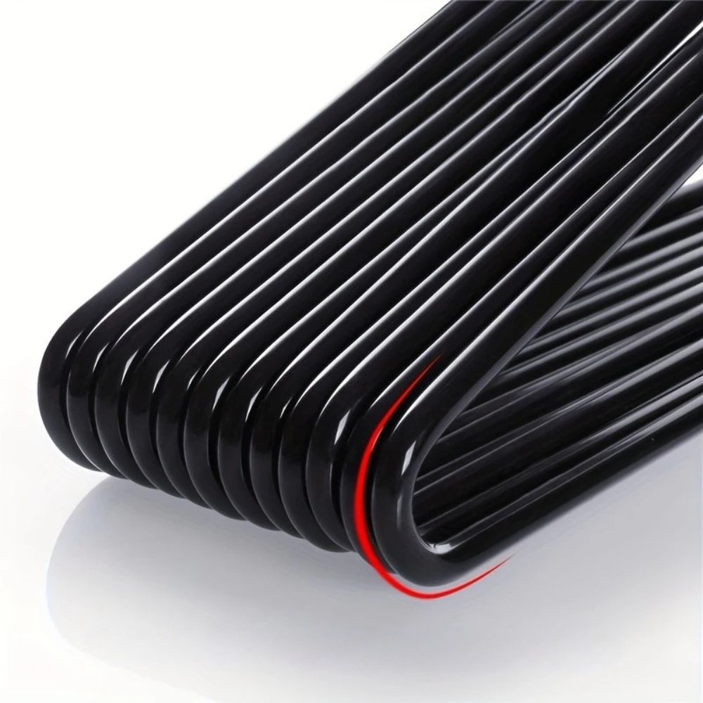 Maximize Closet Space with the Efficient Z-Style Hanger Set