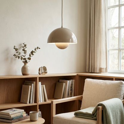 Stylish Pendant Light - Adaptable Mid-Century Inspired Design