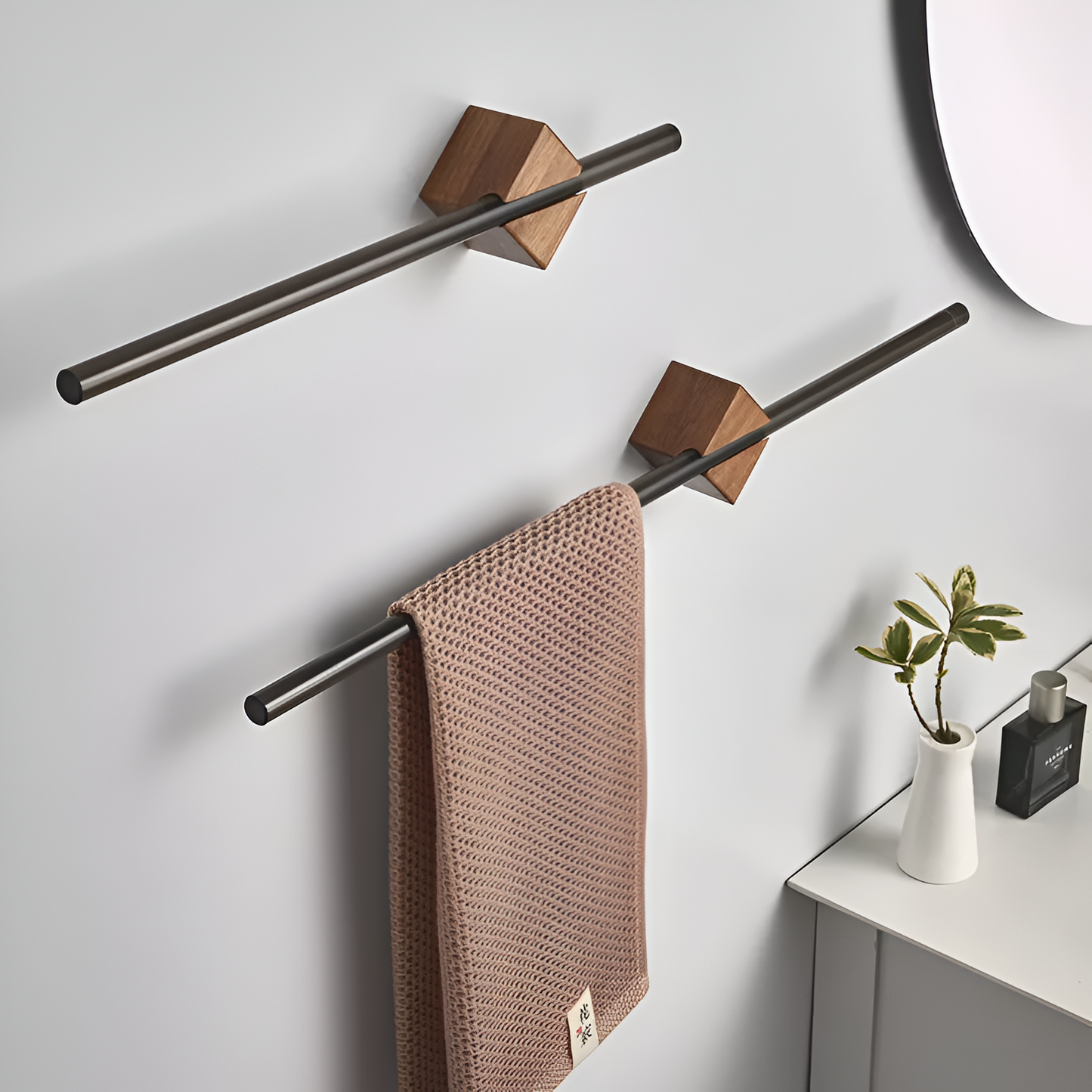 Modern Wall-Mounted Towel Rack for Stylish Spaces