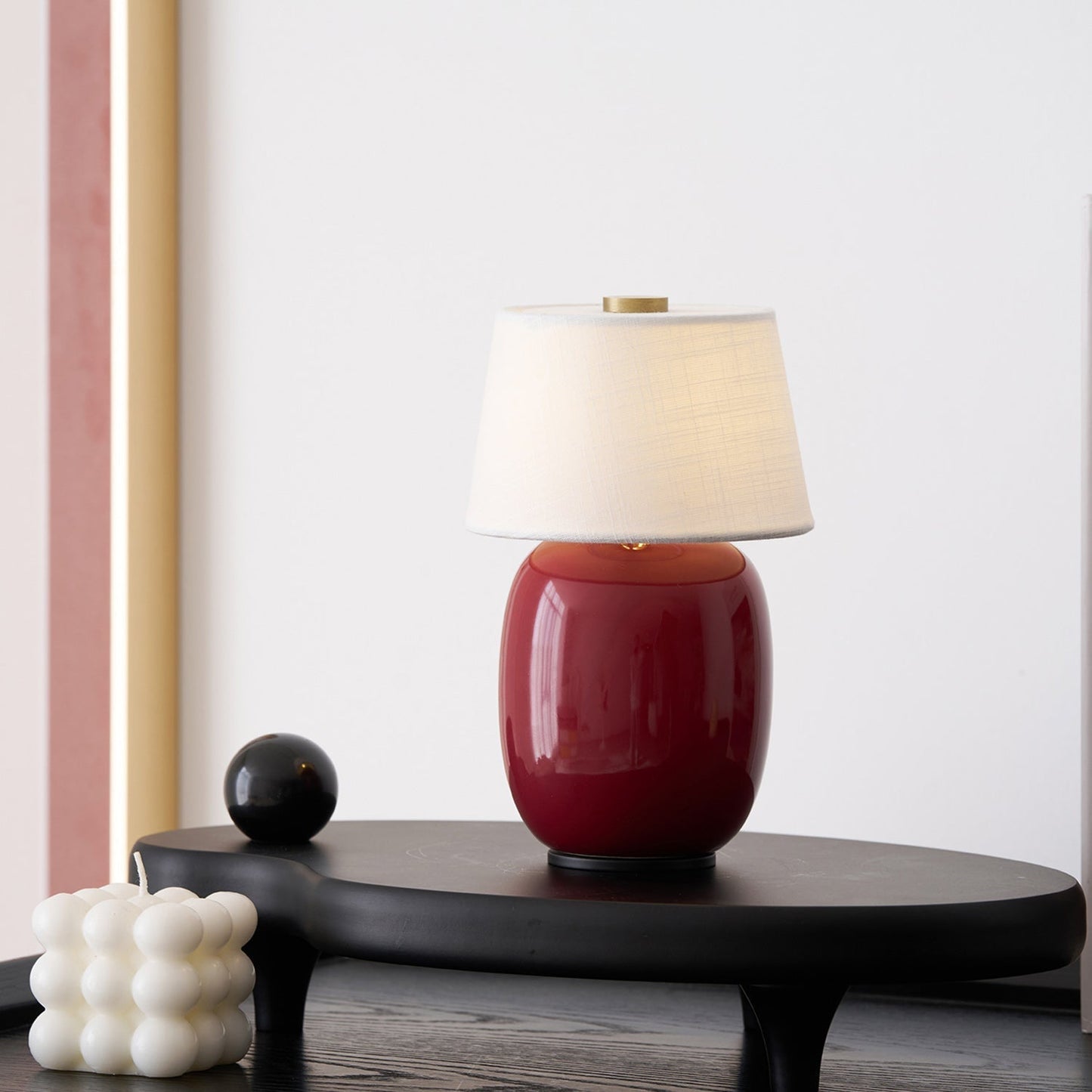 Sleek Cordless LED Lamp – Stylish Battery-Powered Light for Any Space