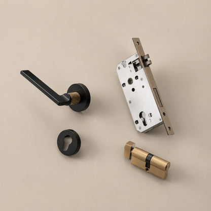 Stylish Ergonomic Brass Door Handle Set in Matte Black Finish