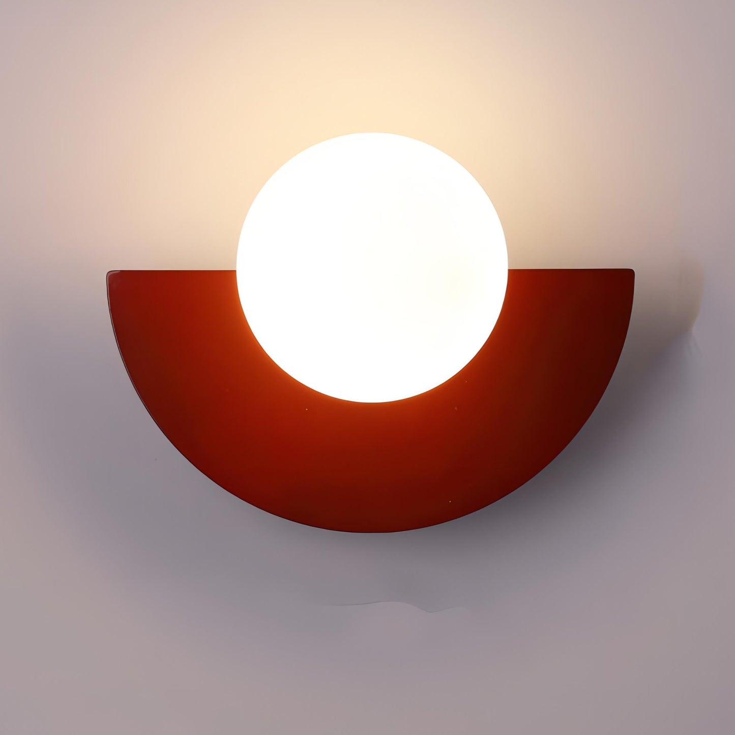 Curved Elegance Wall Light for Modern Interiors