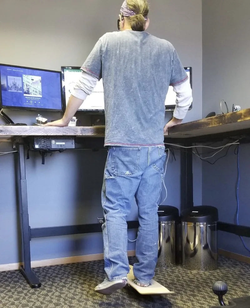 Balance Board with Rotating Feature