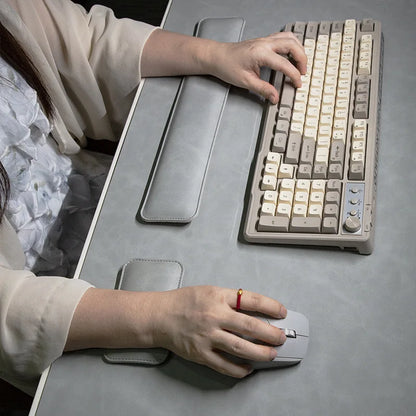 Desk Mat and Wrist Support Set in Leather