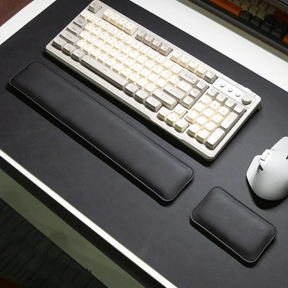 Desk Mat and Wrist Support Set in Leather