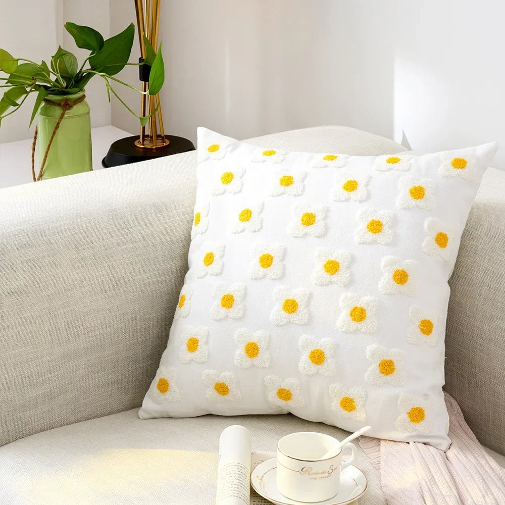 Chic Floral Cushion Cover – Elegant Decorative Pillow Case
