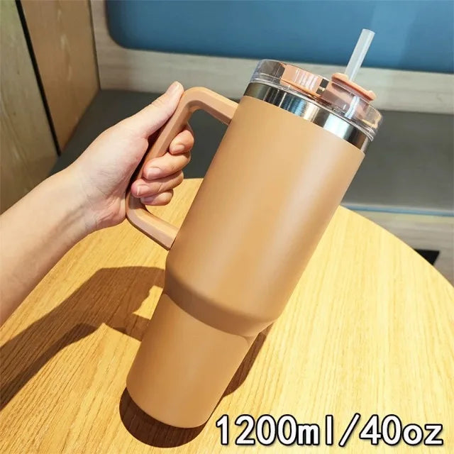 Water Bottle with Straw – Insulated Design