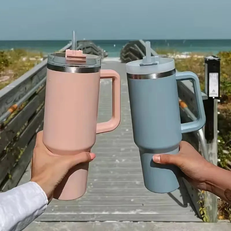 Water Bottle with Straw – Insulated Design