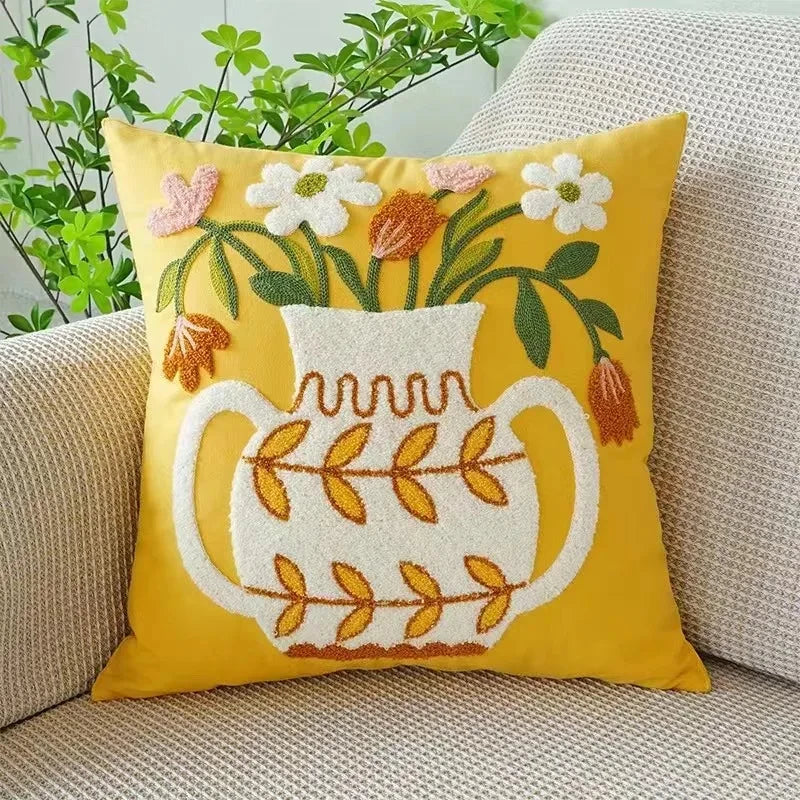 Chic Floral Cushion Cover – Elegant Decorative Pillow Case