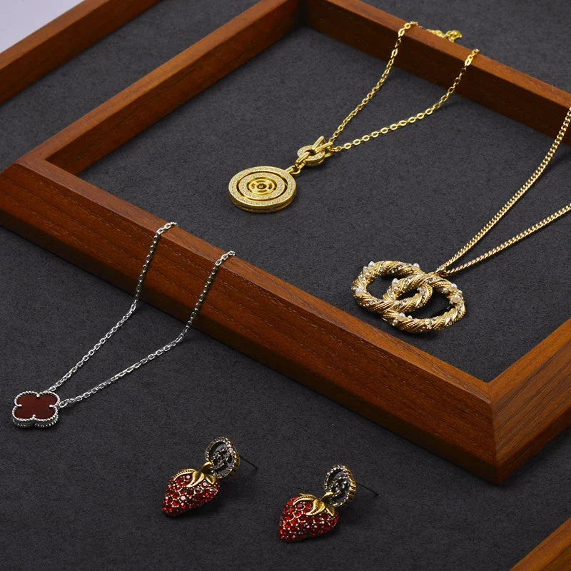 Elegant Wooden Tray for Bracelet Storage and Organization