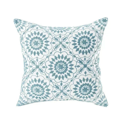 Chic Floral Cushion Cover – Elegant Decorative Pillow Case