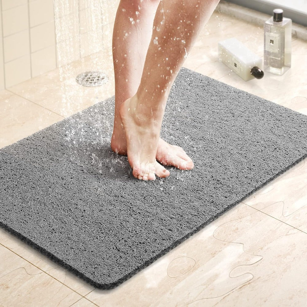 Slip-Resistant Bath Mat - Plush Fabric for Ultimate Safety