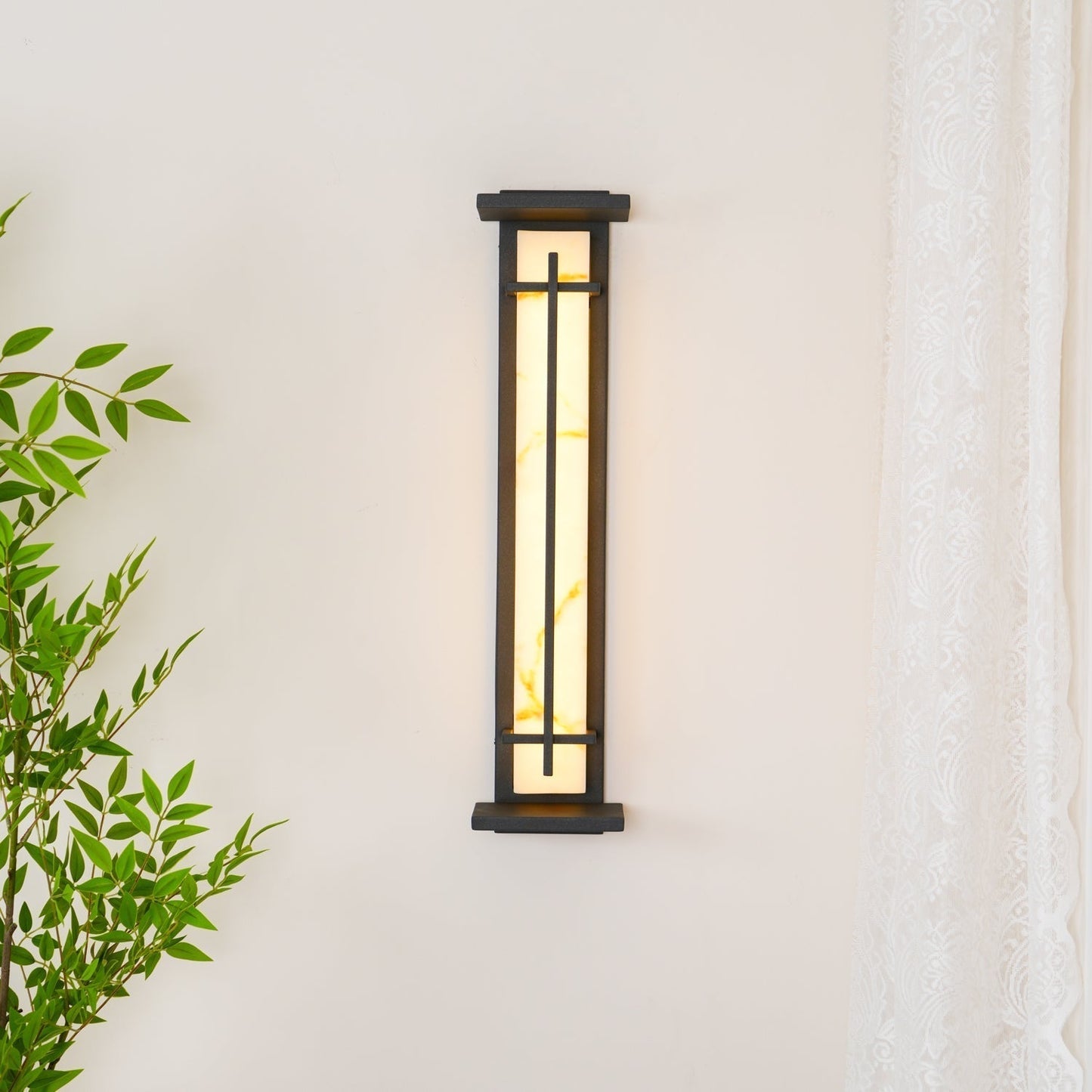 Stylish Waterproof LED Outdoor Wall Light with Modern Design