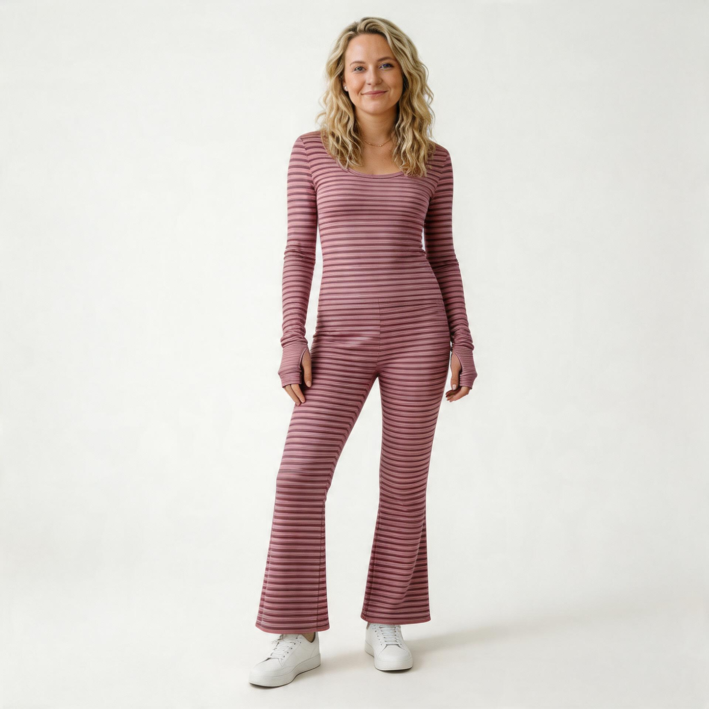 Striped Lounge Outfit for Sunday Relaxation