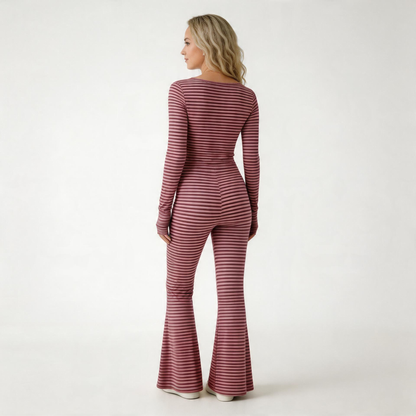 Striped Lounge Outfit for Sunday Relaxation