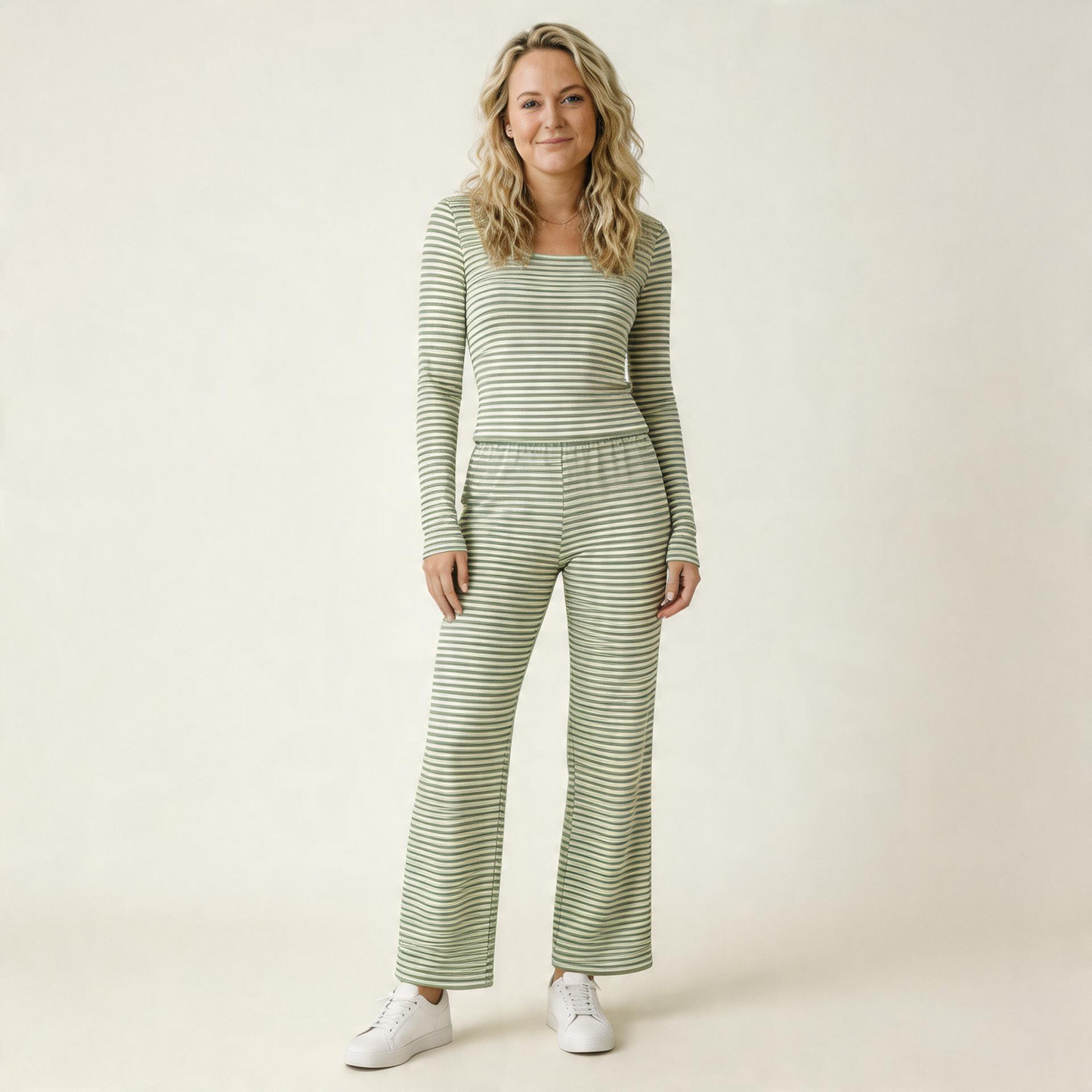Striped Lounge Outfit for Sunday Relaxation