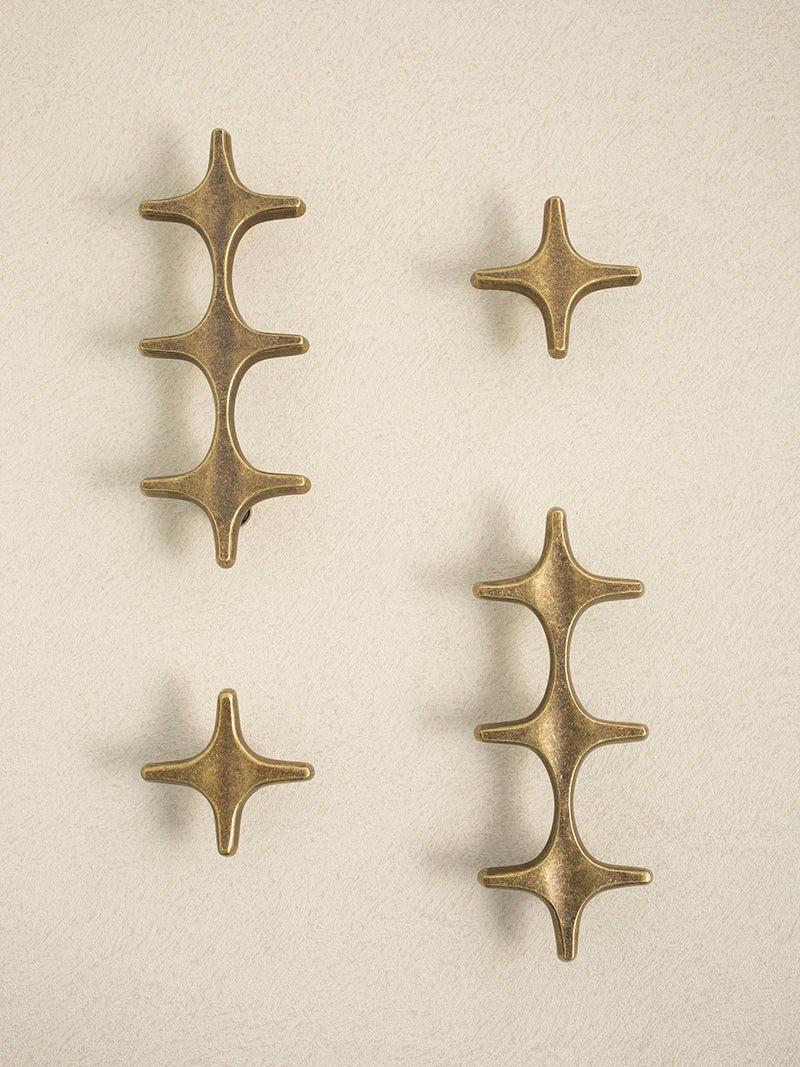 Chic Antique Brass Drawer Handles for Timeless Appeal