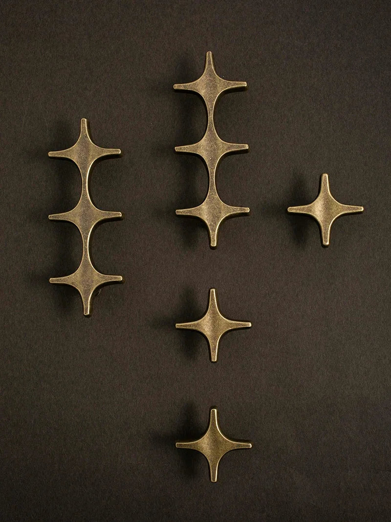 Chic Antique Brass Drawer Handles for Timeless Appeal