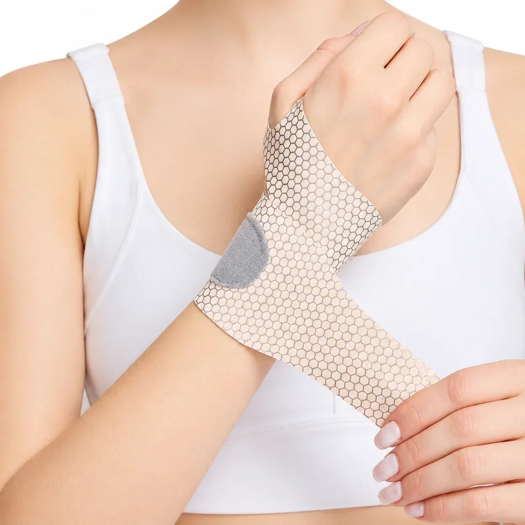 Lightweight Athletic Wrist Protector